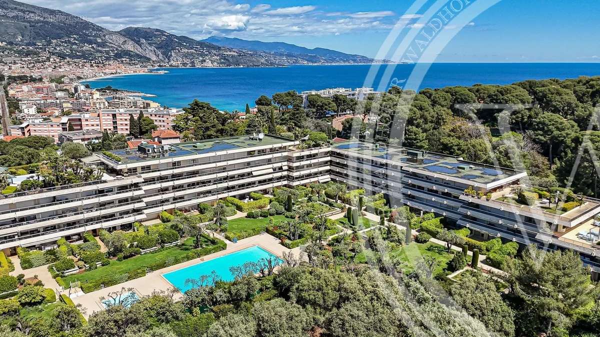 Appartement à ROQUEBRUNE-CAP-MARTIN