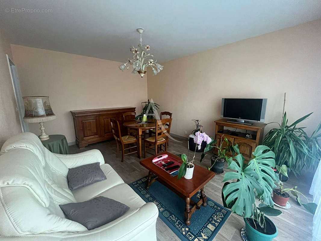 Appartement à SEGRE