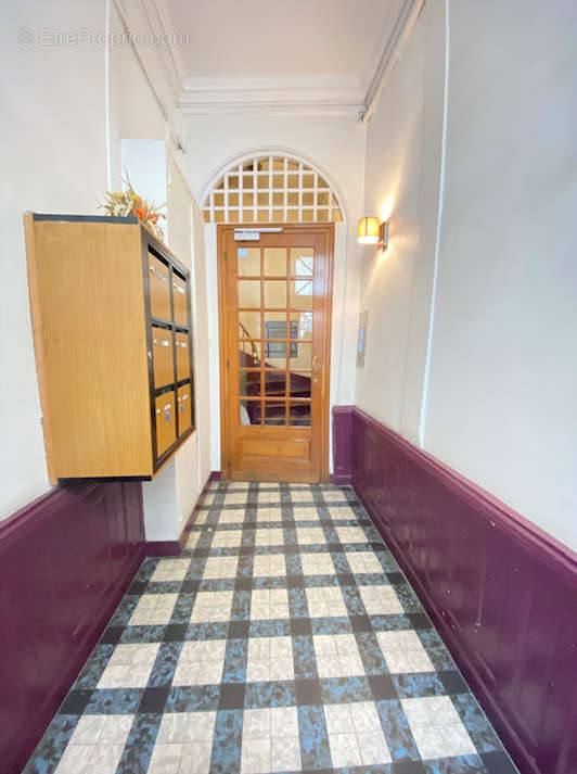 Appartement à PARIS-17E