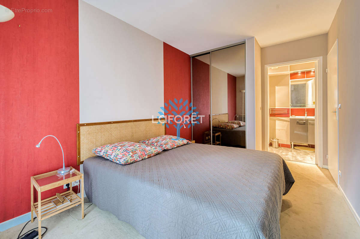 Appartement à PARIS-20E