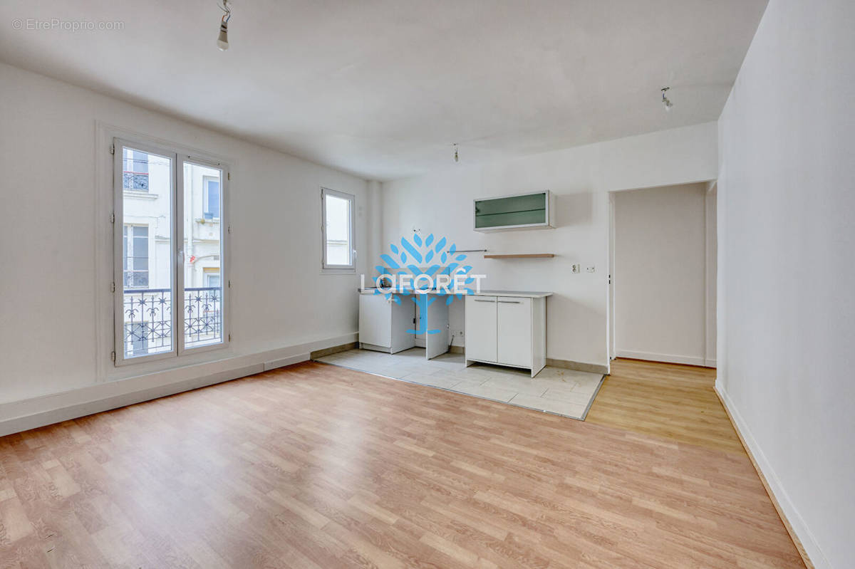 Appartement à PARIS-20E