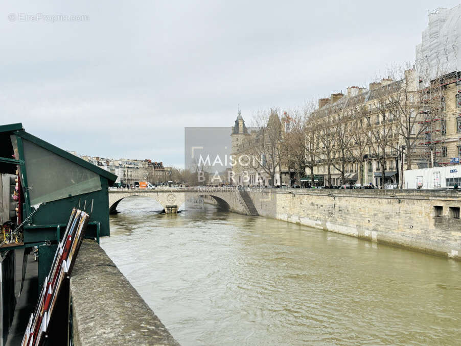 Appartement à PARIS-5E