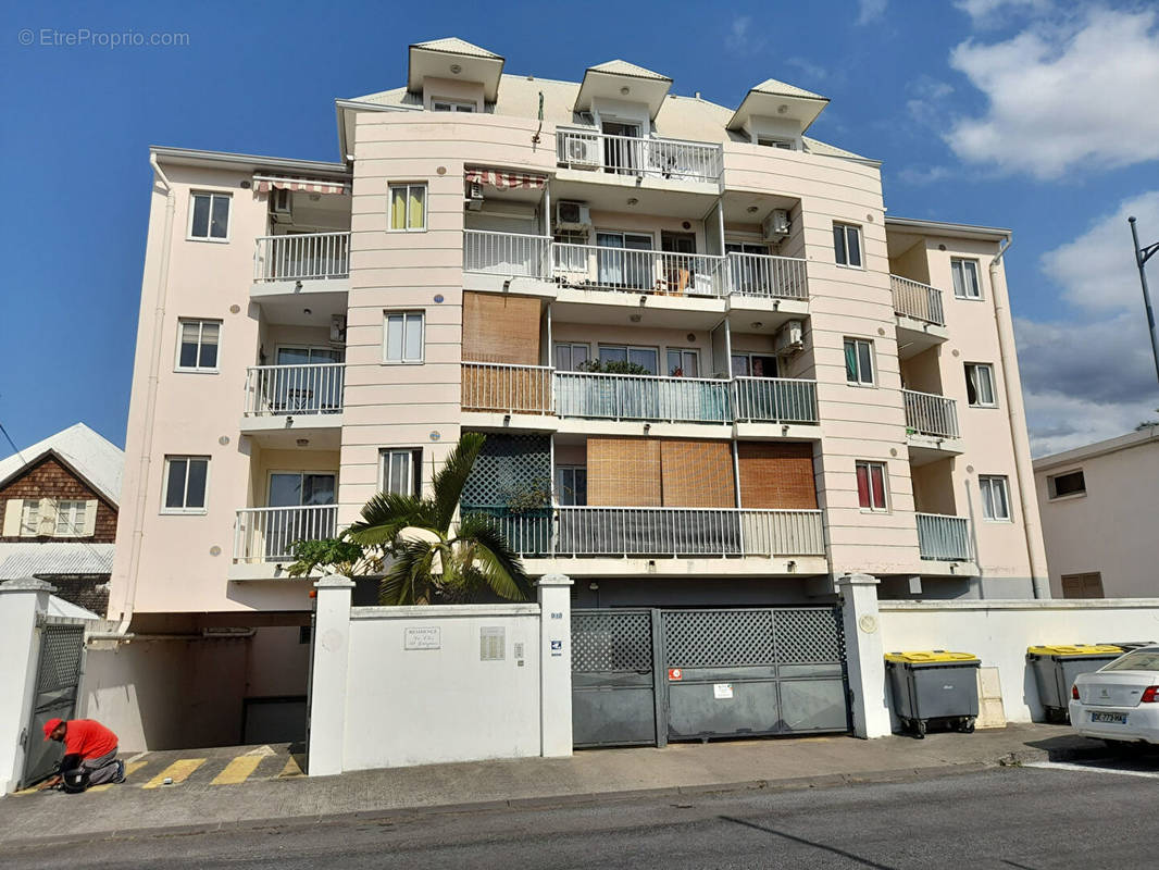 Appartement à SAINT-DENIS