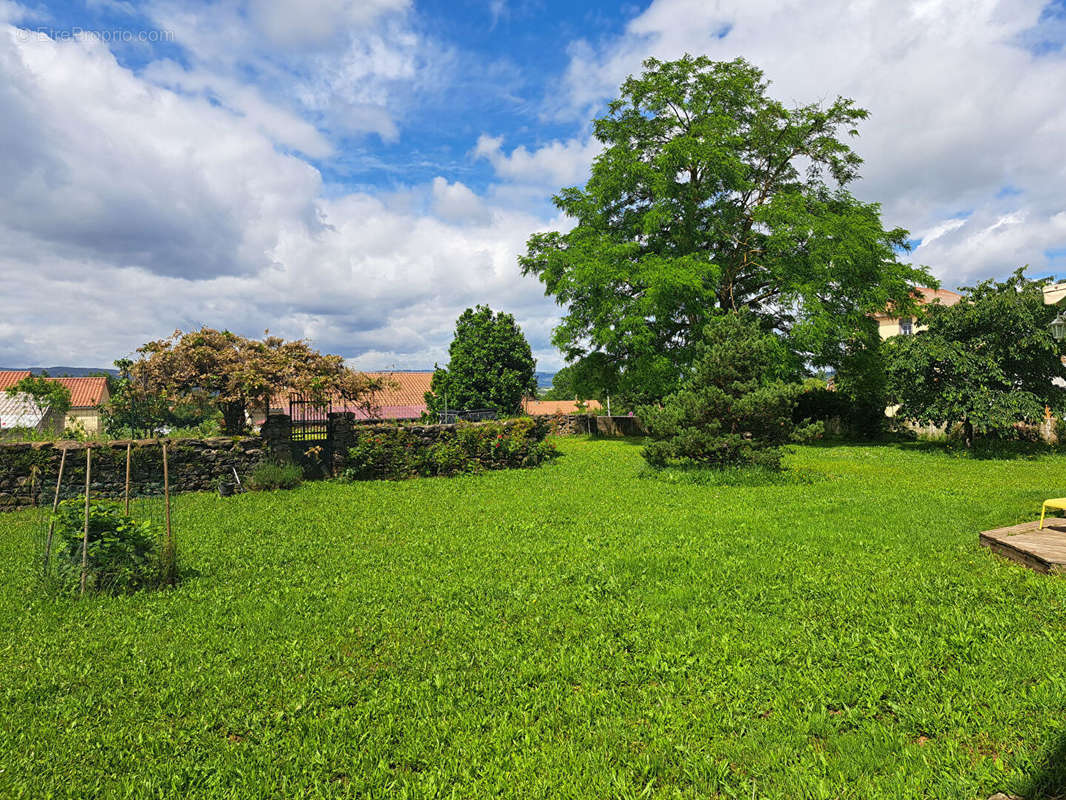 Maison à SAINT-GEORGES-D&#039;AURAC