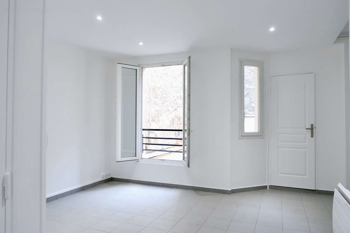 Appartement à SURESNES