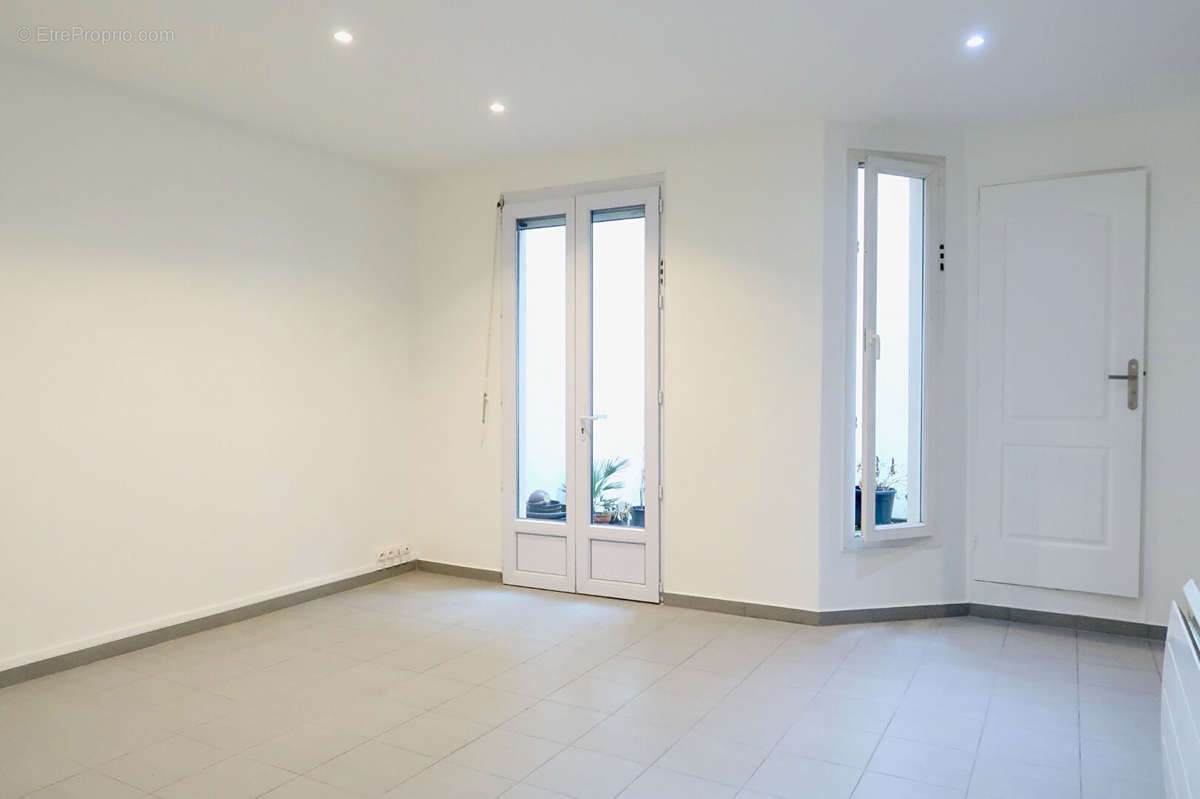 Appartement à SURESNES