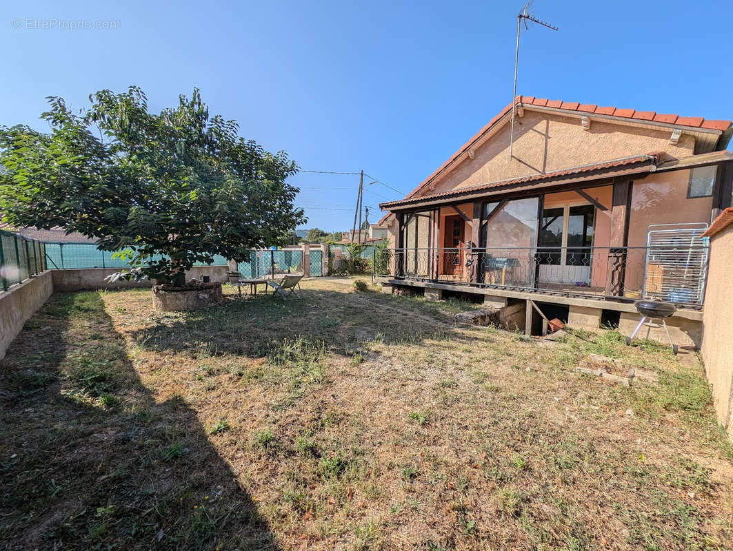 Maison à GUILHERAND-GRANGES