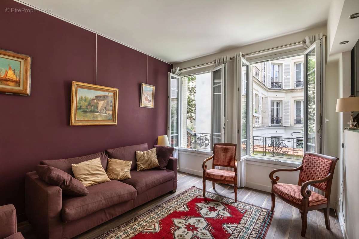 Appartement à LEVALLOIS-PERRET