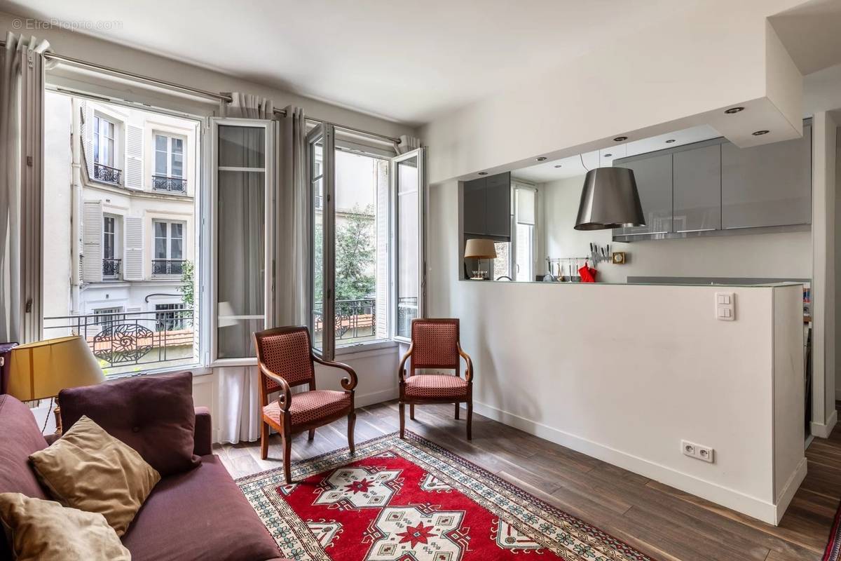 Appartement à LEVALLOIS-PERRET