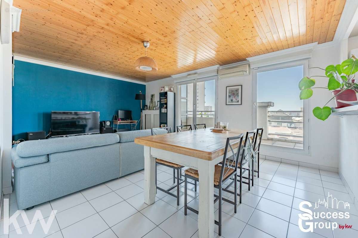 Appartement à LYON-8E