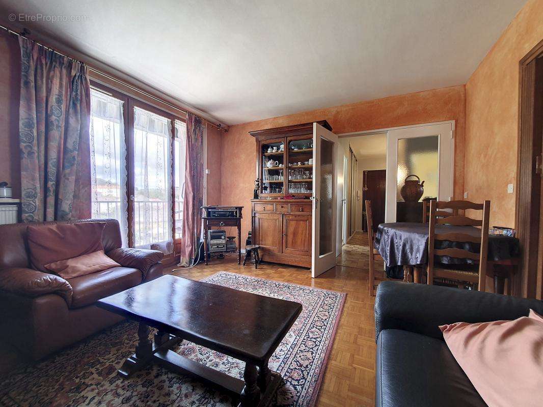 Appartement à SAINTE-COLOMBE