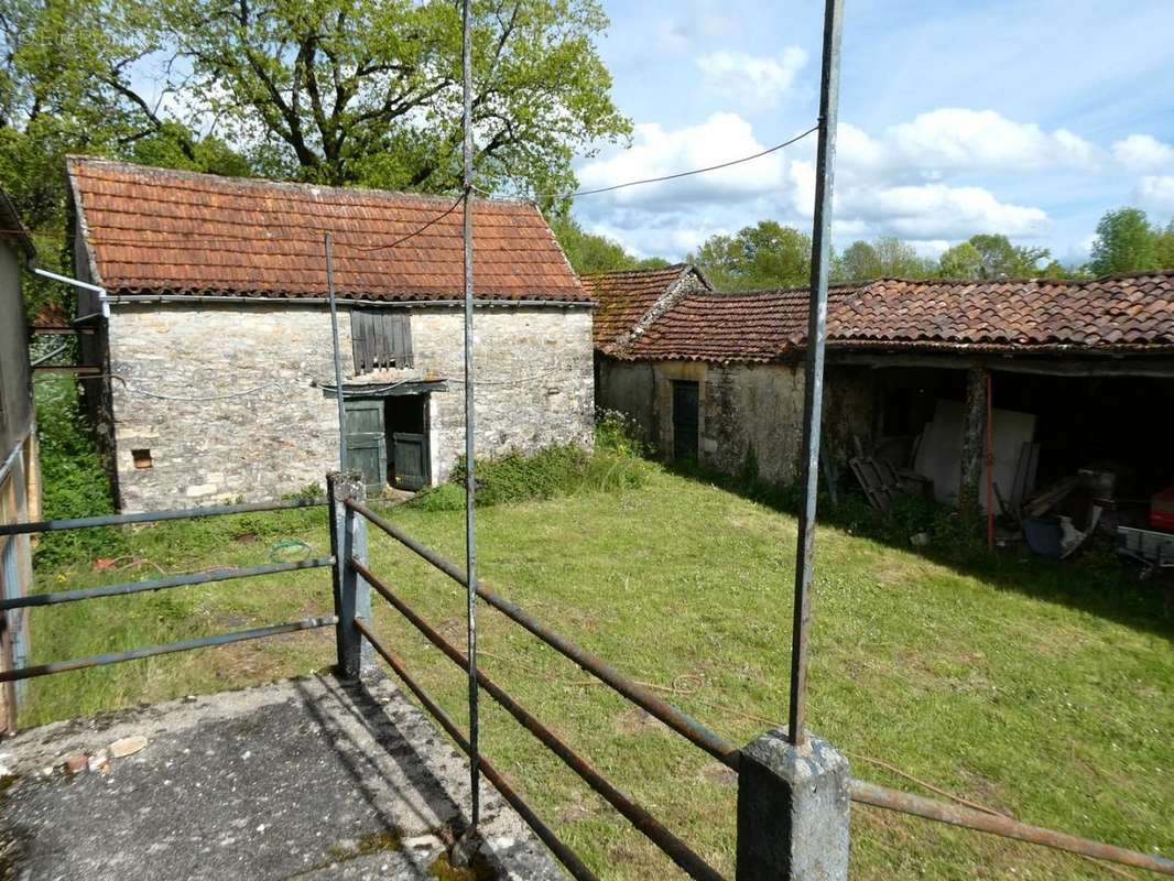 Maison à LIMOGNE-EN-QUERCY