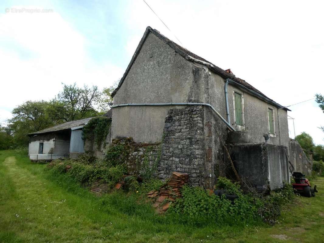 Maison à LIMOGNE-EN-QUERCY