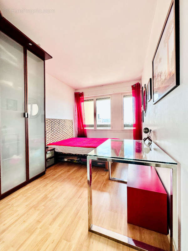 Appartement à IVRY-SUR-SEINE