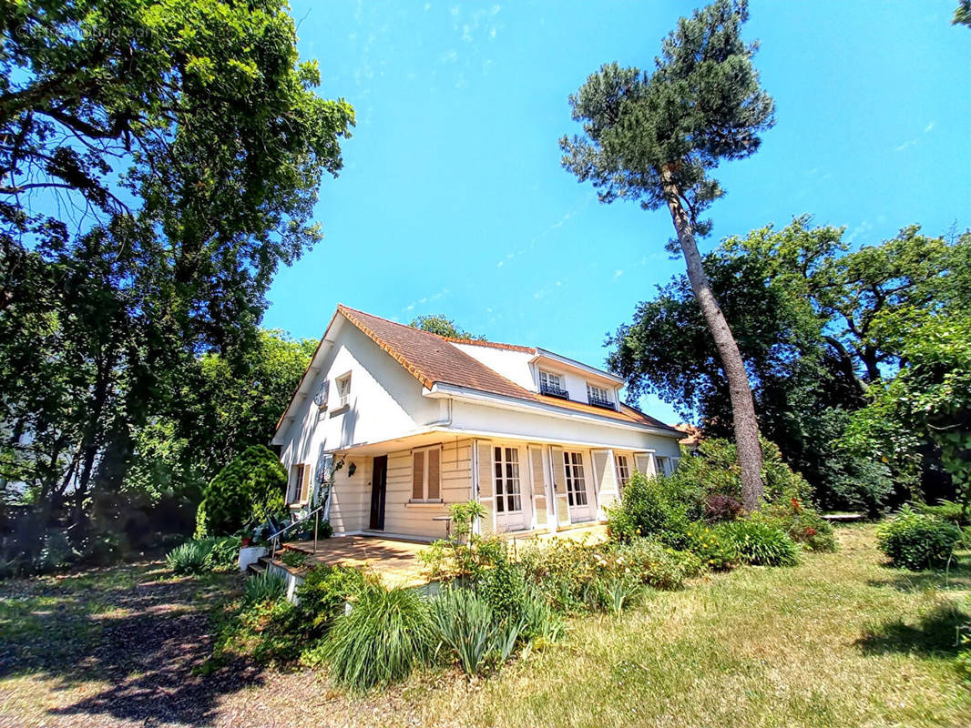 Maison à MERIGNAC