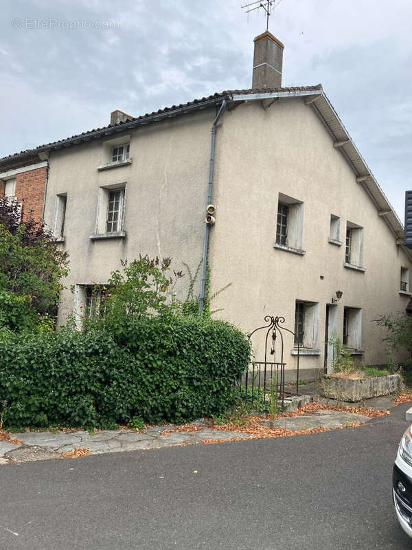 Maison à L&#039;ISLE-JOURDAIN