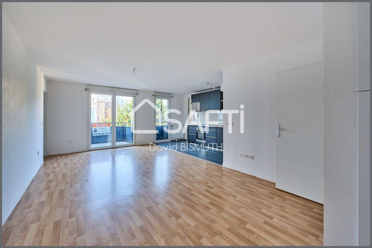 Photo 2 - Appartement à GENNEVILLIERS