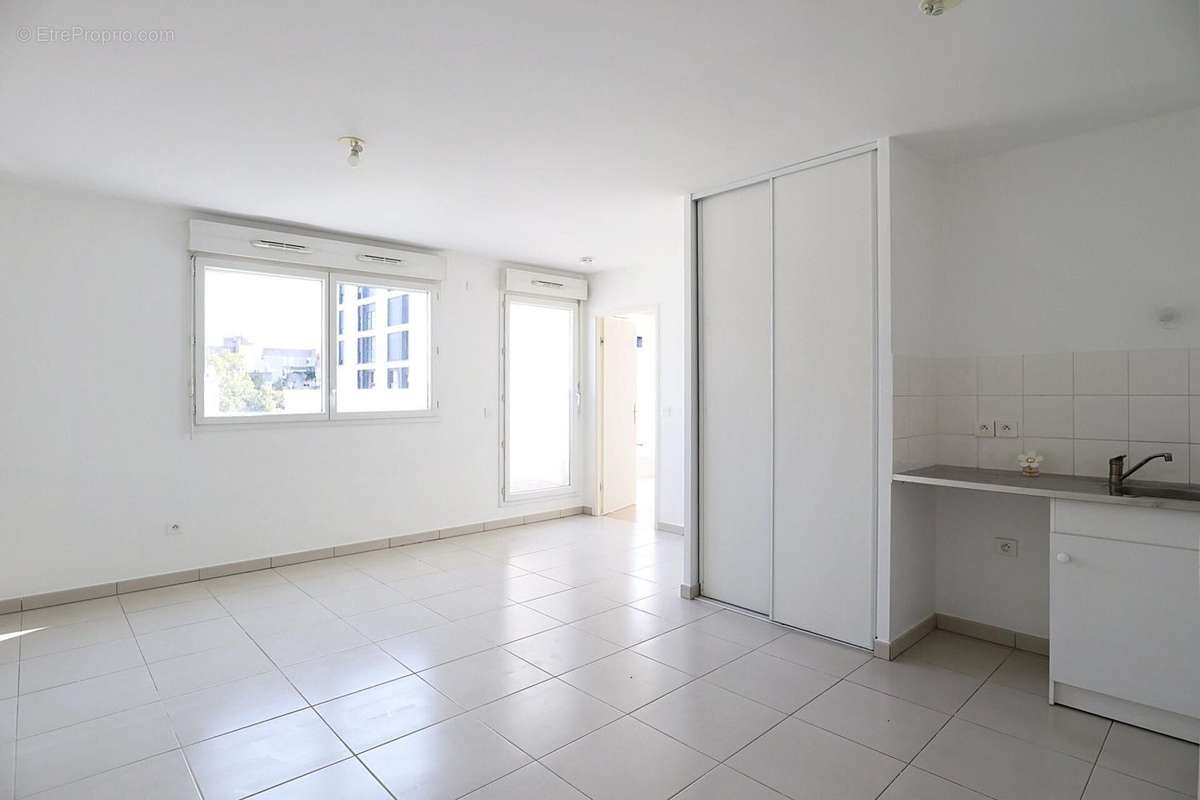 Photo 2 - Appartement à IVRY-SUR-SEINE