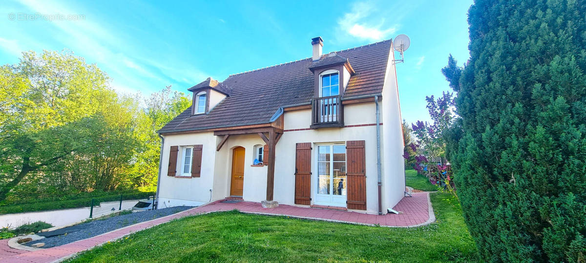 Maison à COMPIEGNE