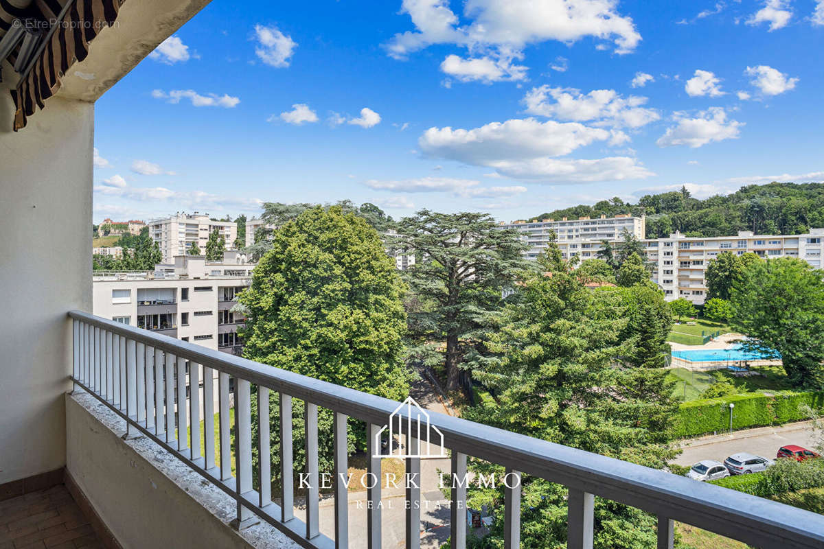 Appartement à SAINTE-FOY-LES-LYON