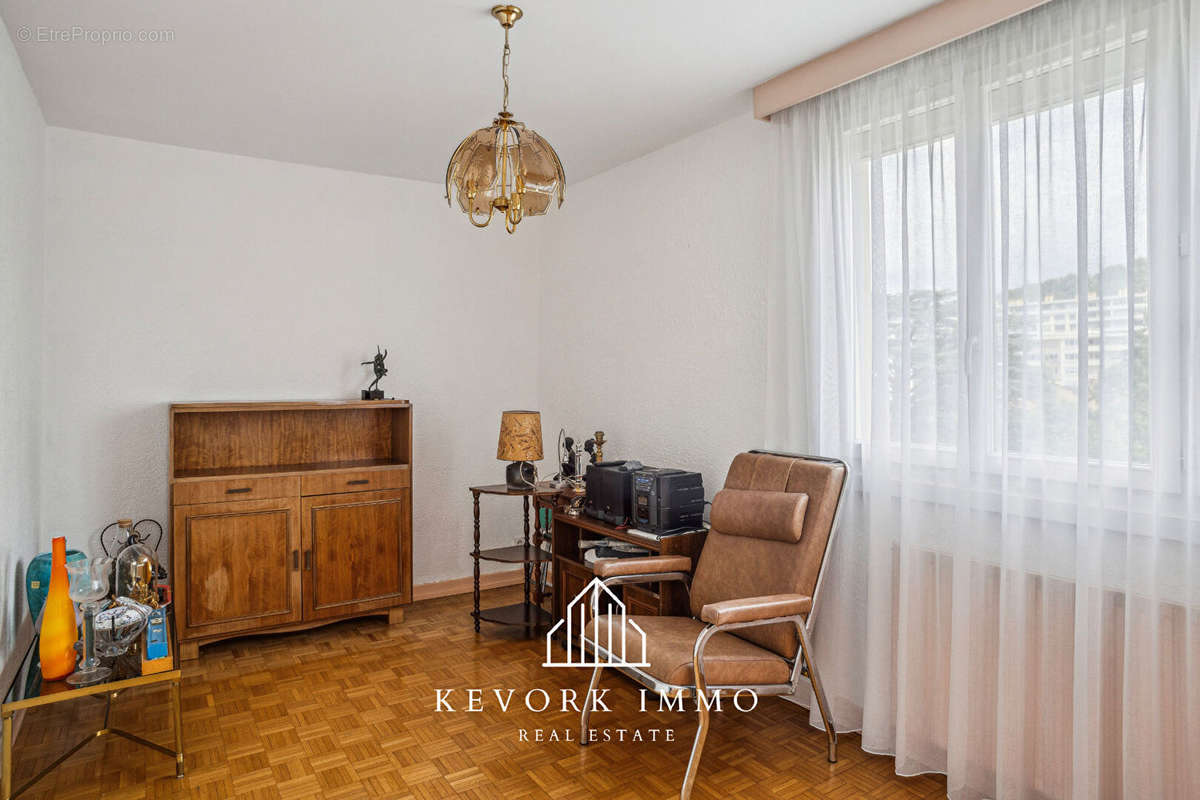 Appartement à SAINTE-FOY-LES-LYON