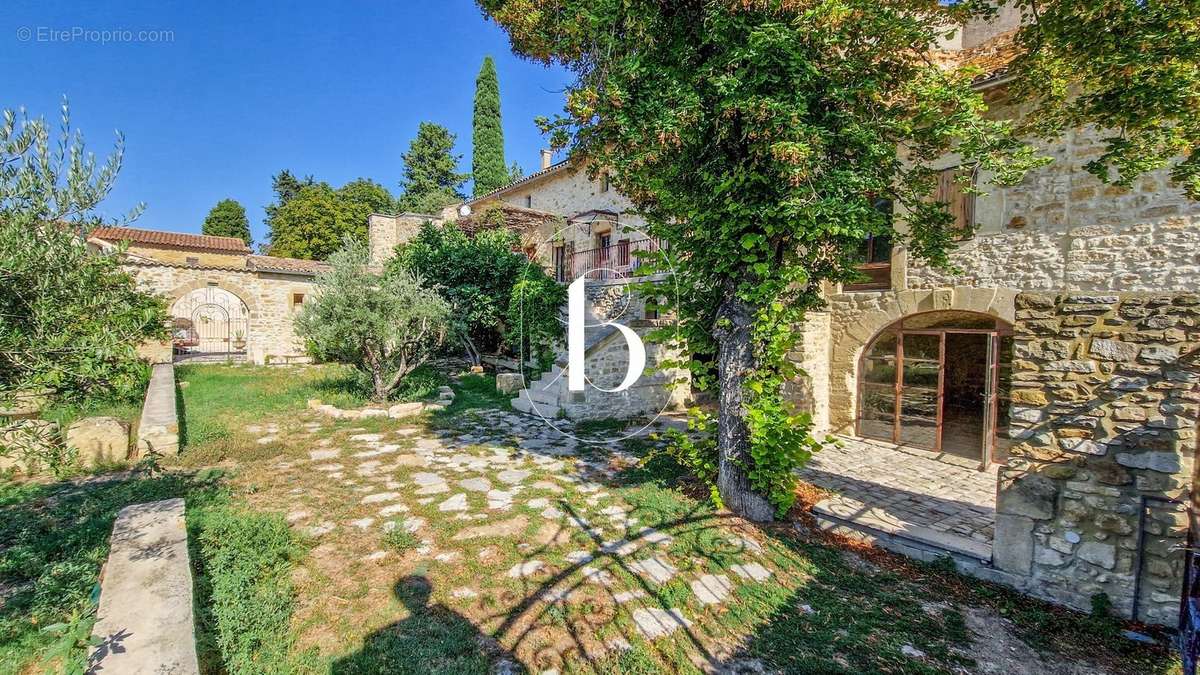 Maison à UZES