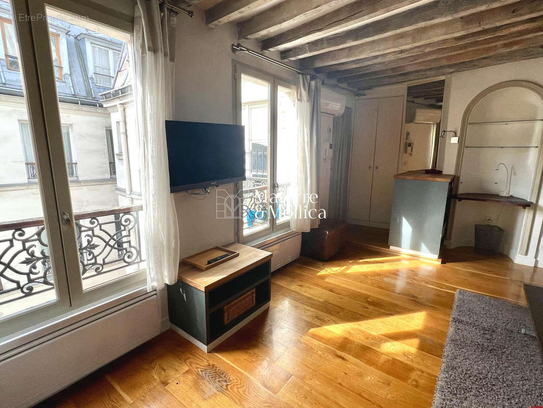 Appartement à PARIS-6E