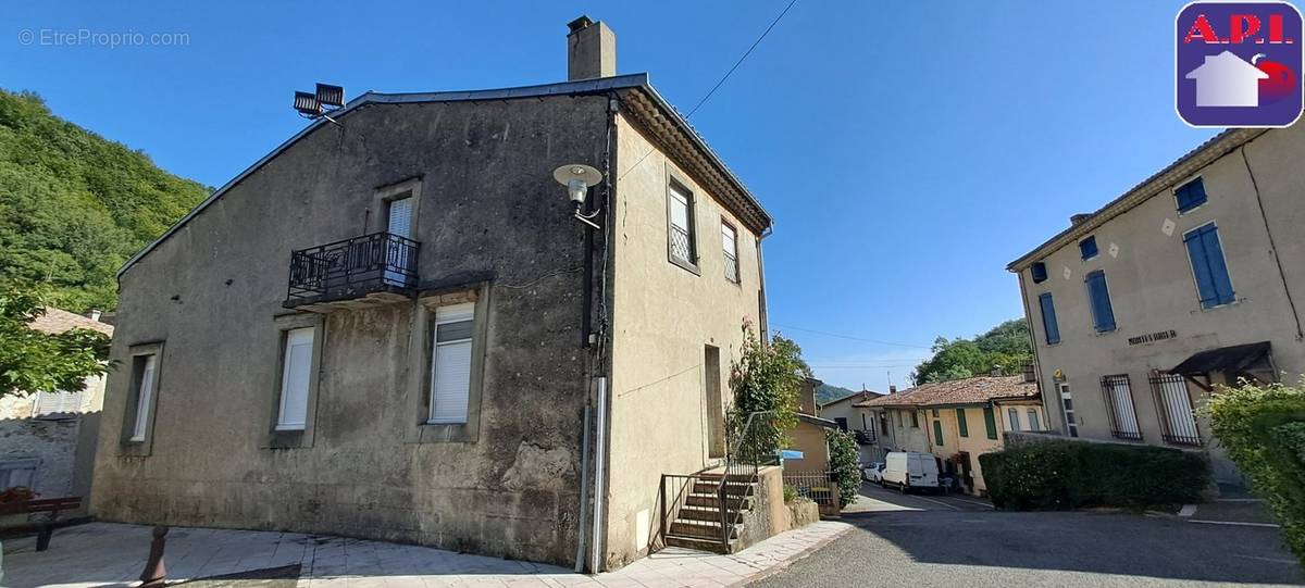 Maison à MONTFERRIER