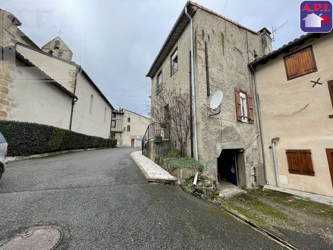 Maison à MONTFERRIER