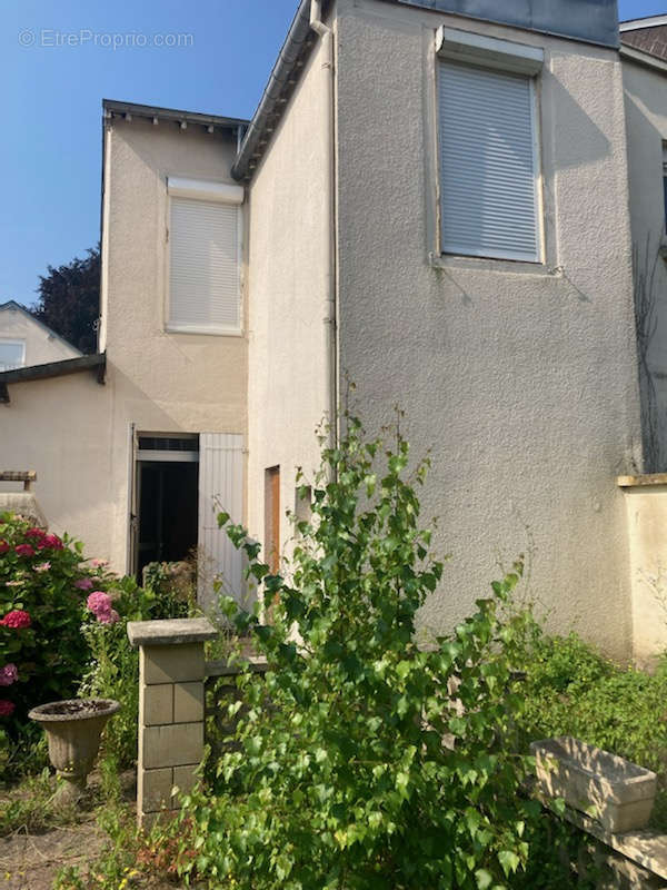 Maison à CHARLEVILLE-MEZIERES