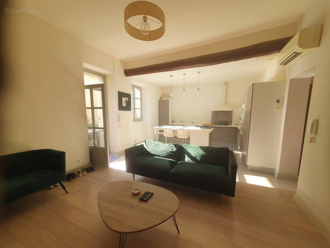 Appartement à UZES