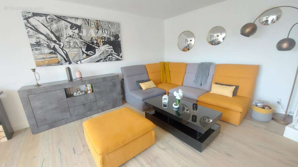 Appartement à SAINT-RAPHAEL