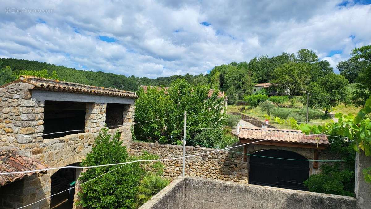 Maison à LAURAC-EN-VIVARAIS