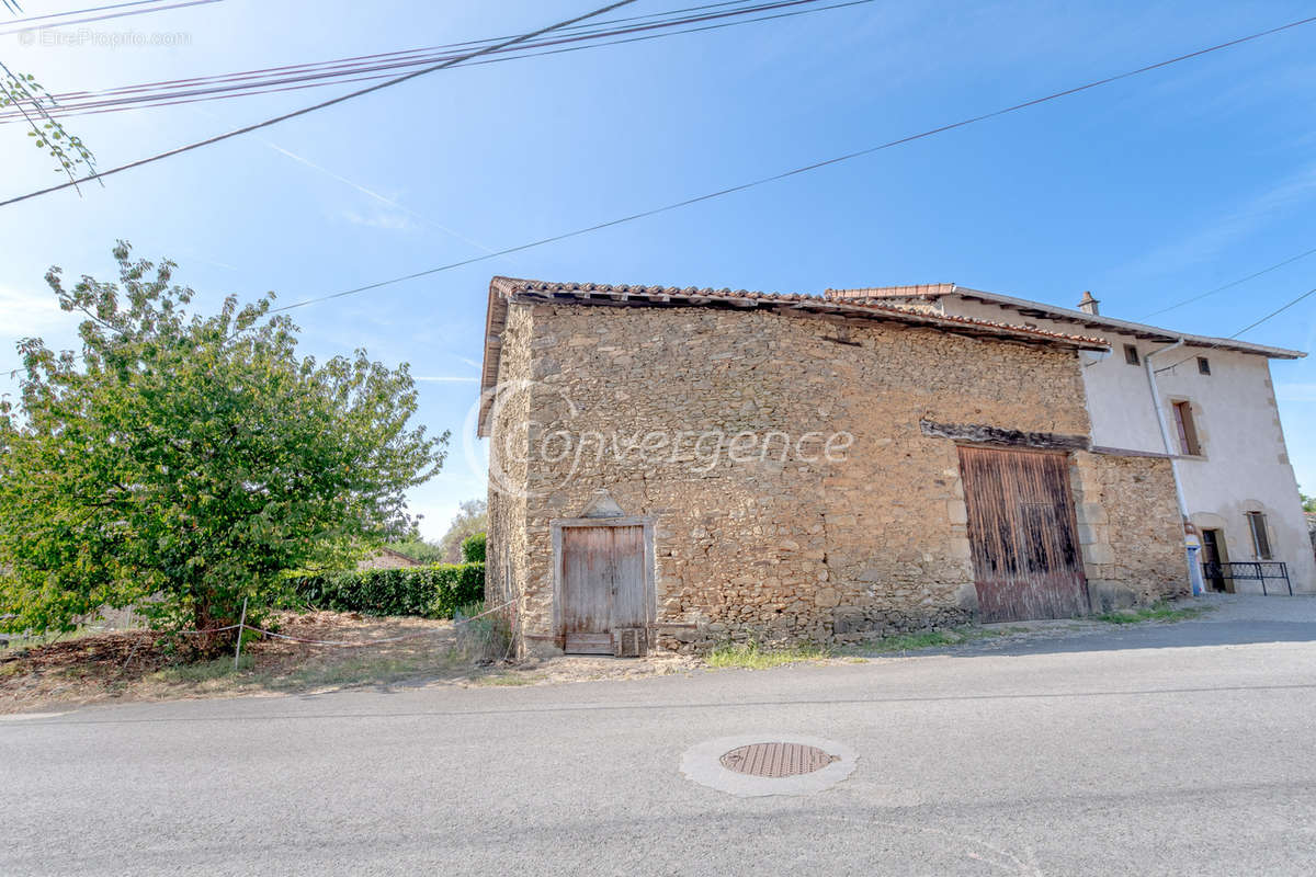 Maison à VERNEUIL-SUR-VIENNE