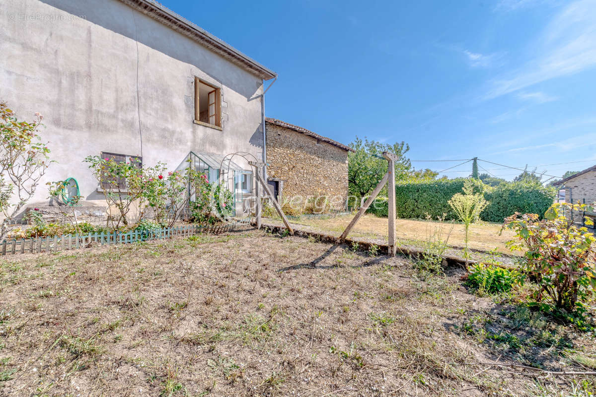 Maison à VERNEUIL-SUR-VIENNE