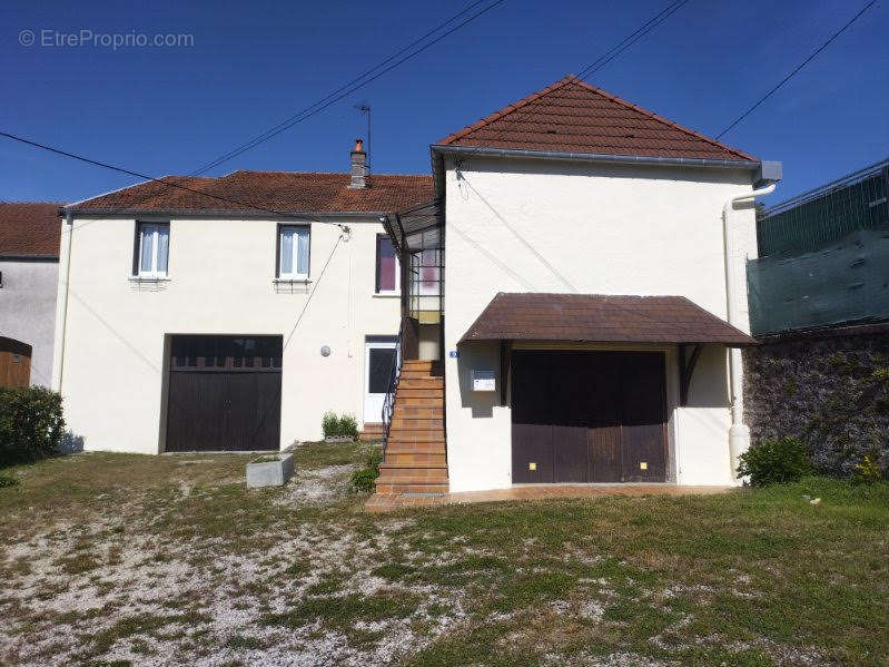 Maison à VAL-DE-MEUSE