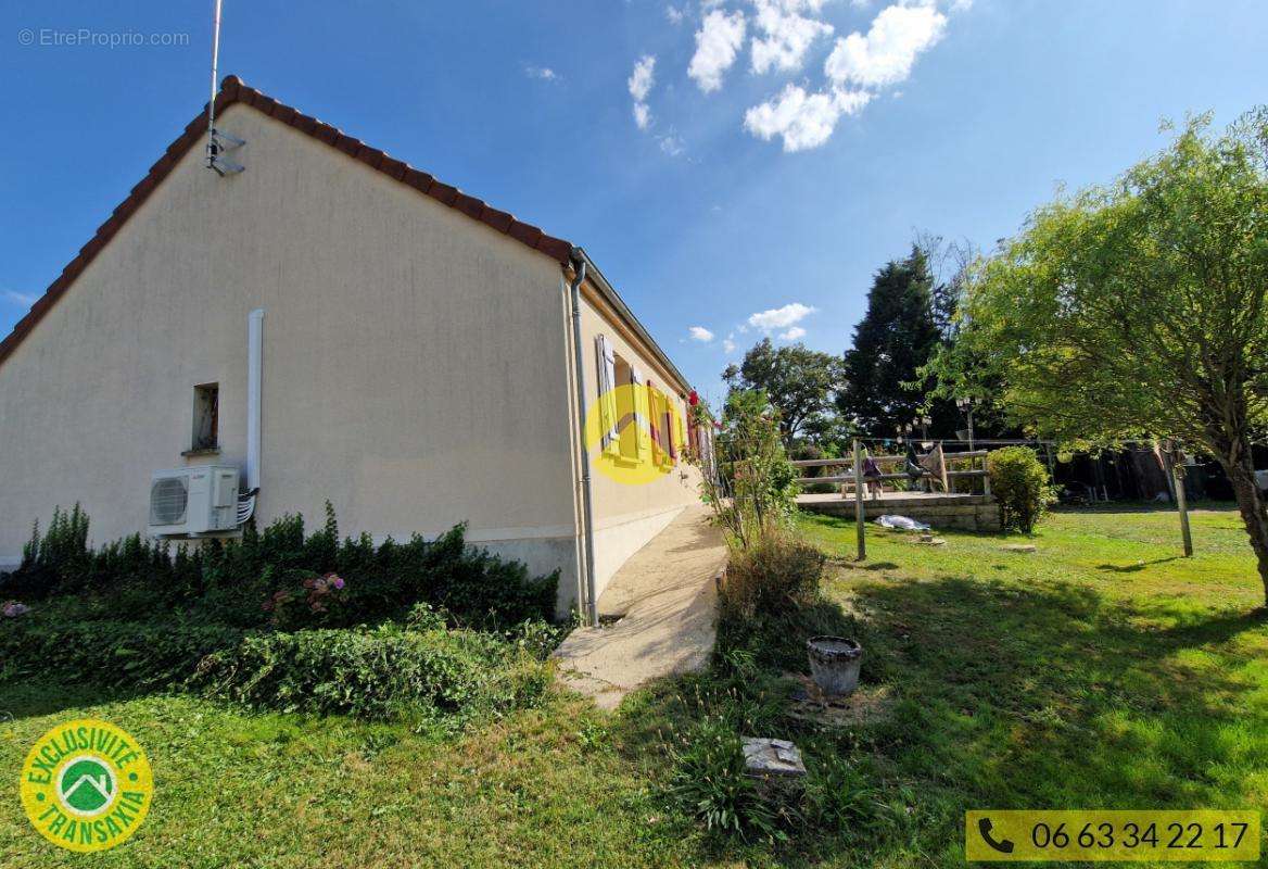 Maison à LA GUERCHE-SUR-L&#039;AUBOIS