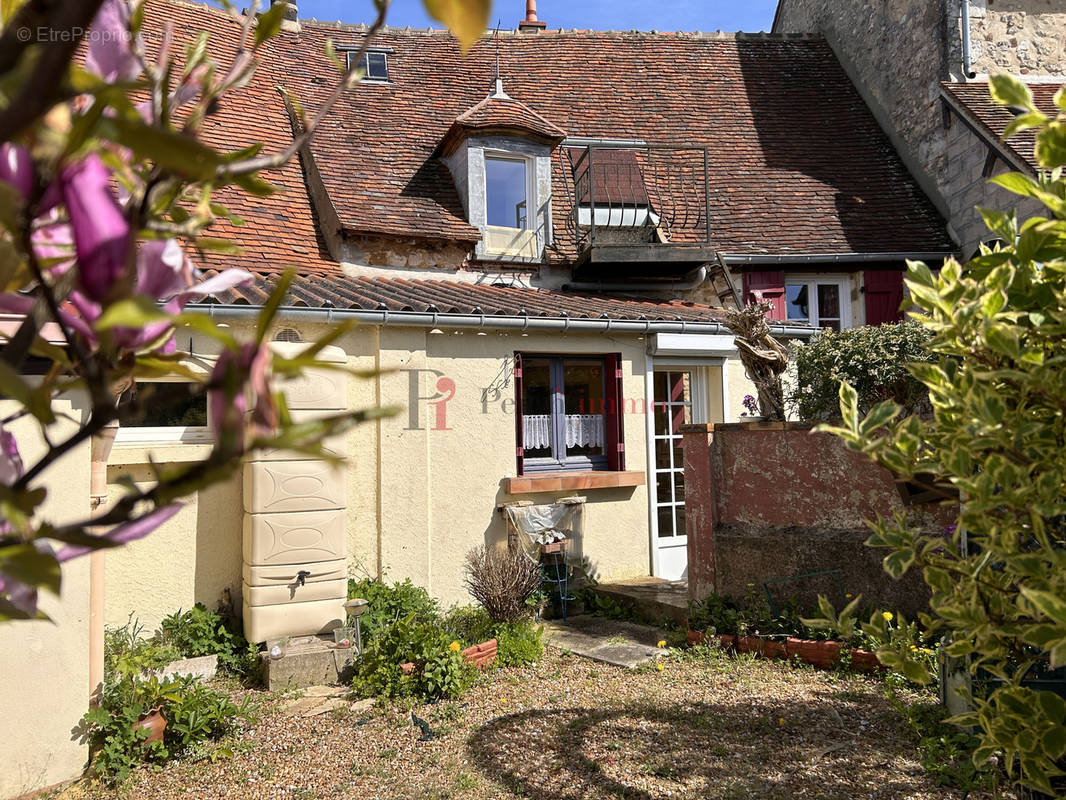 Maison à MORTAGNE-AU-PERCHE