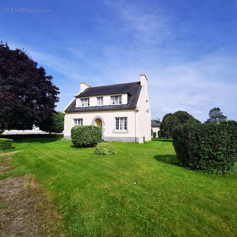 Maison à KERSAINT-PLABENNEC