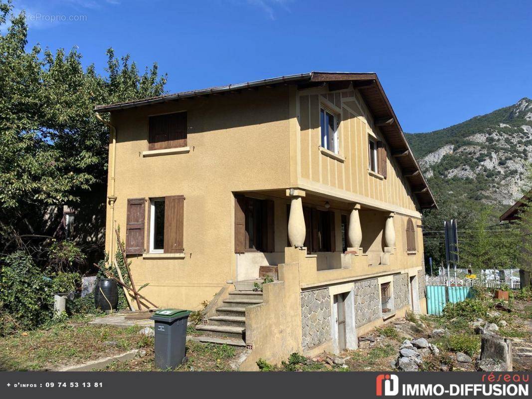 Maison à TARASCON-SUR-ARIEGE