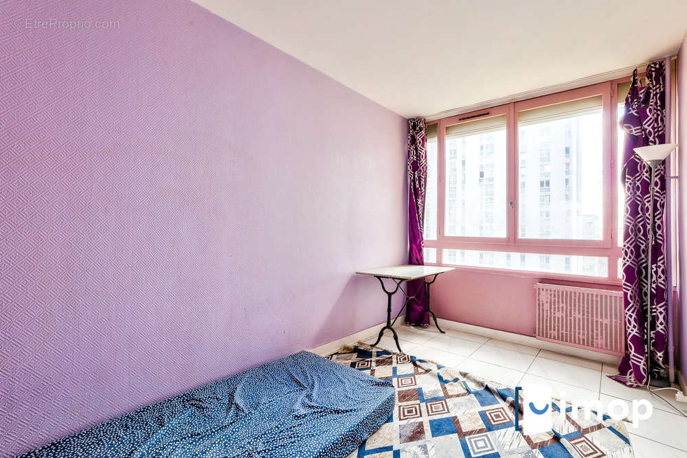 Appartement à AUBERVILLIERS