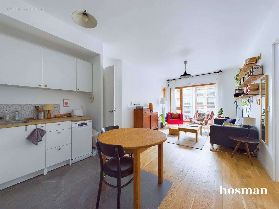 Appartement à PARIS-19E