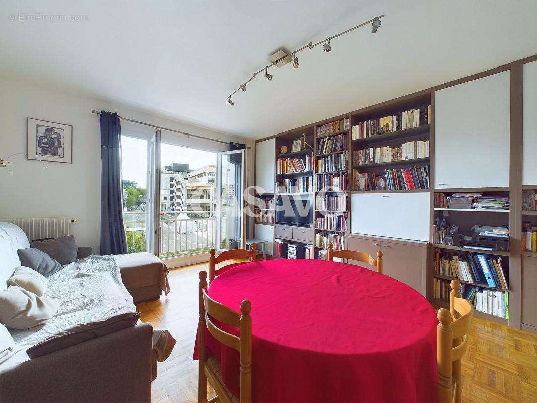 Appartement à ISSY-LES-MOULINEAUX