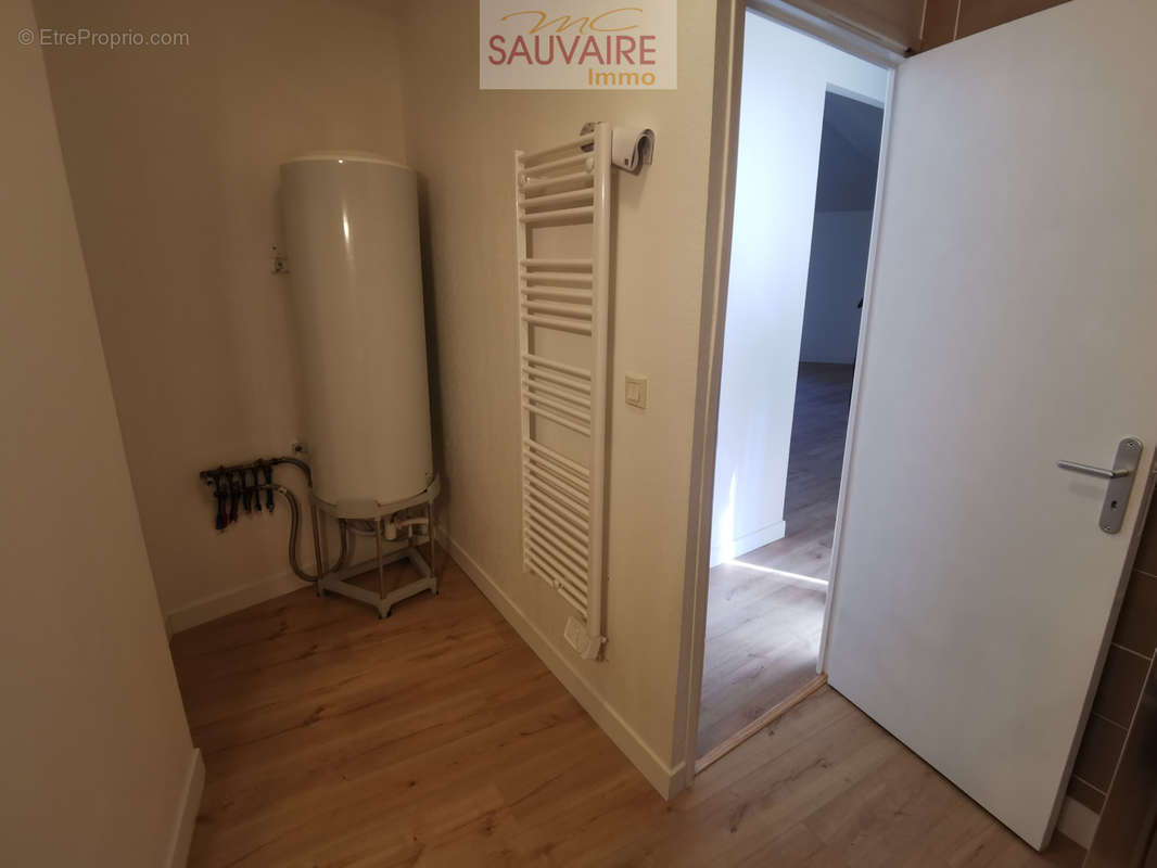 Appartement à SAINT-LAURENT-DE-LA-SALANQUE