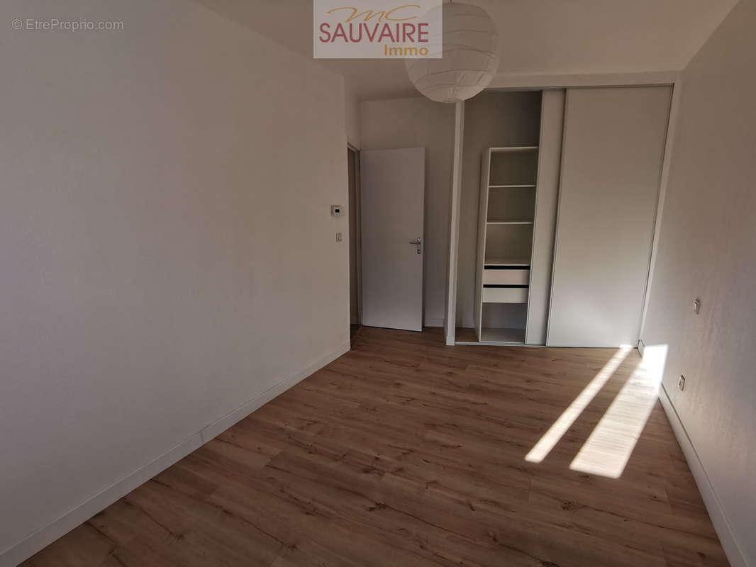 Appartement à SAINT-LAURENT-DE-LA-SALANQUE