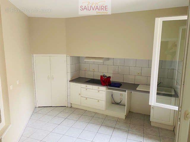 Appartement à SAINT-LAURENT-DE-LA-SALANQUE