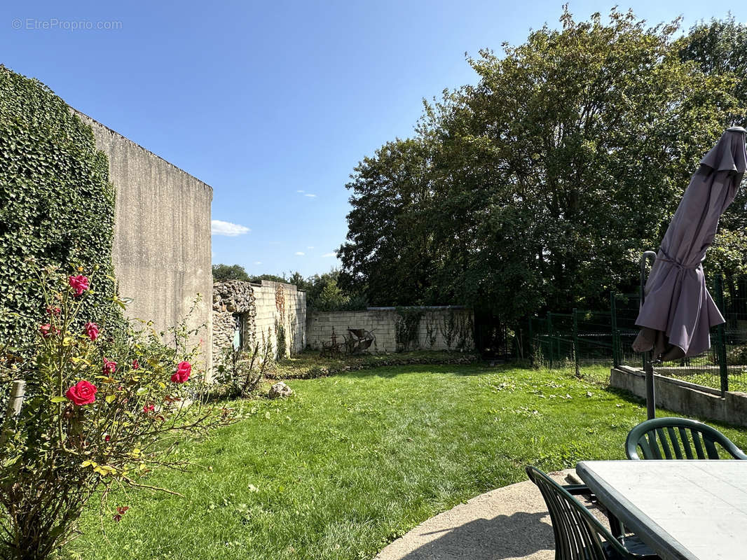 Maison à LE CHATELET-EN-BRIE