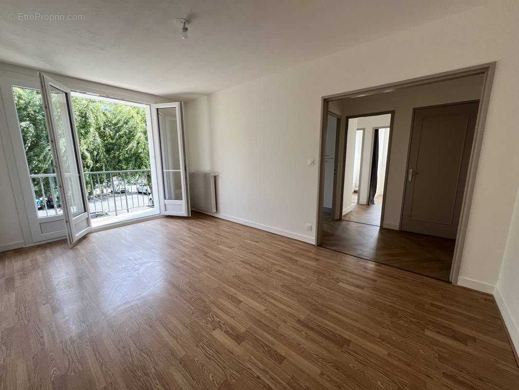 Appartement à JOUE-LES-TOURS