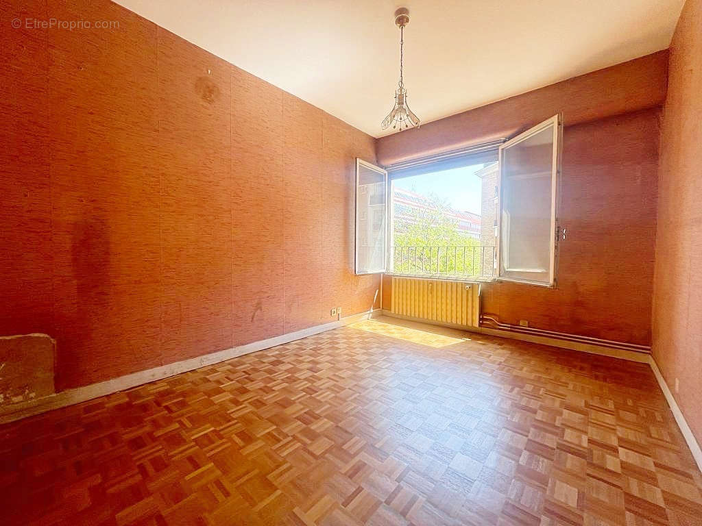 Appartement à PARIS-20E