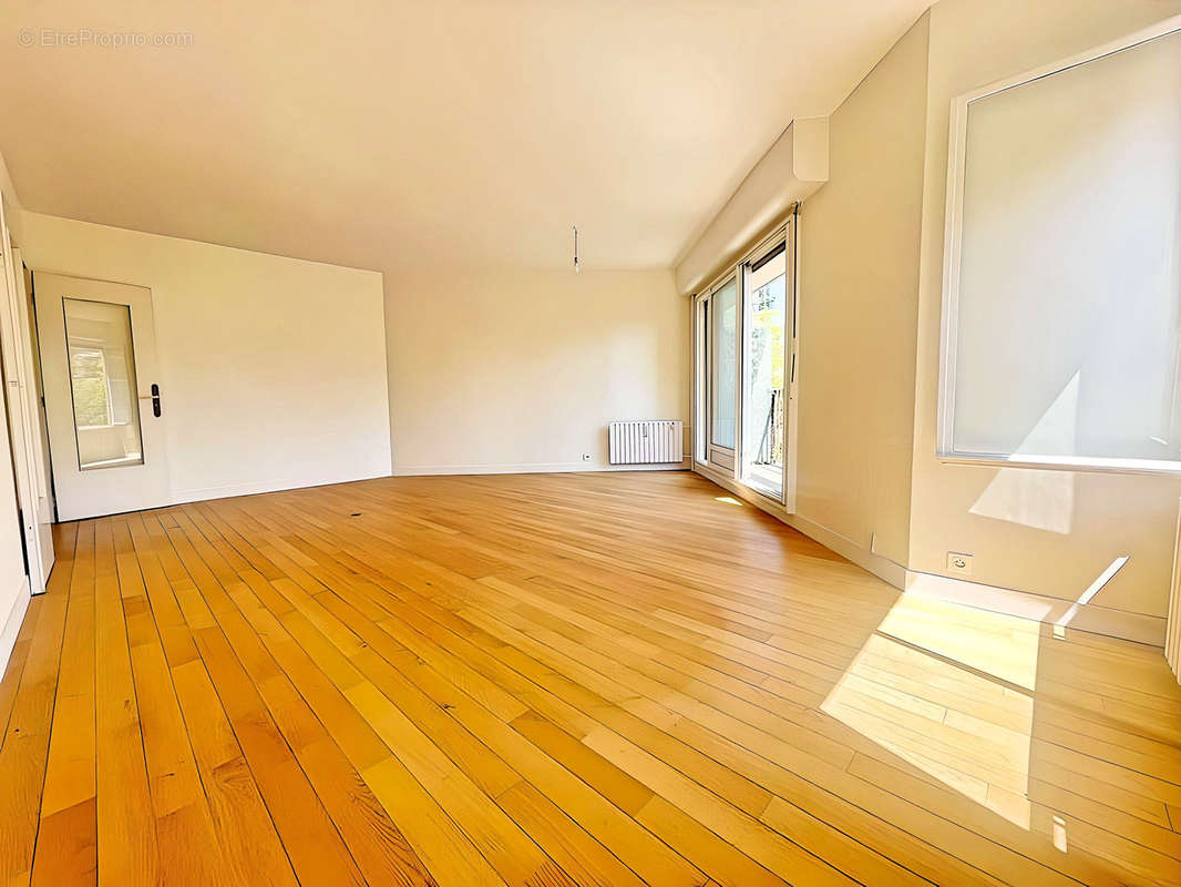 Appartement à PARIS-20E